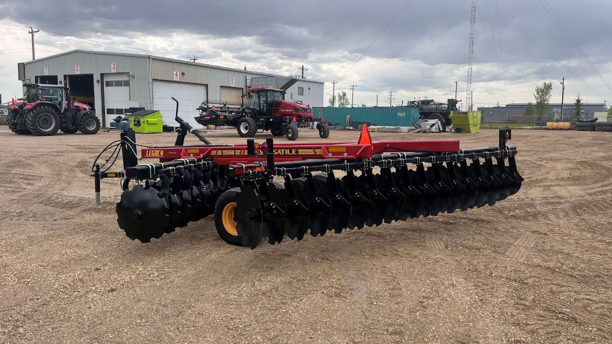 2023 Versatile SD550 Disk