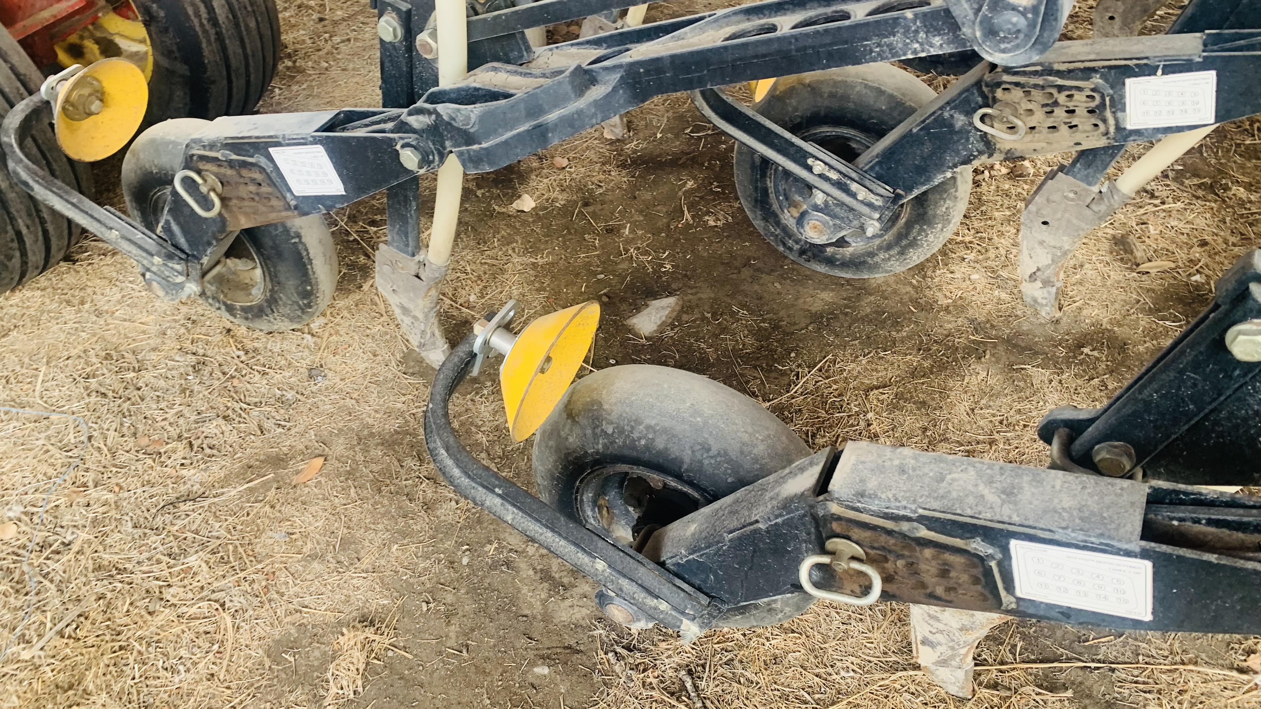 2009 Bourgault 3310-40 Air Seeder