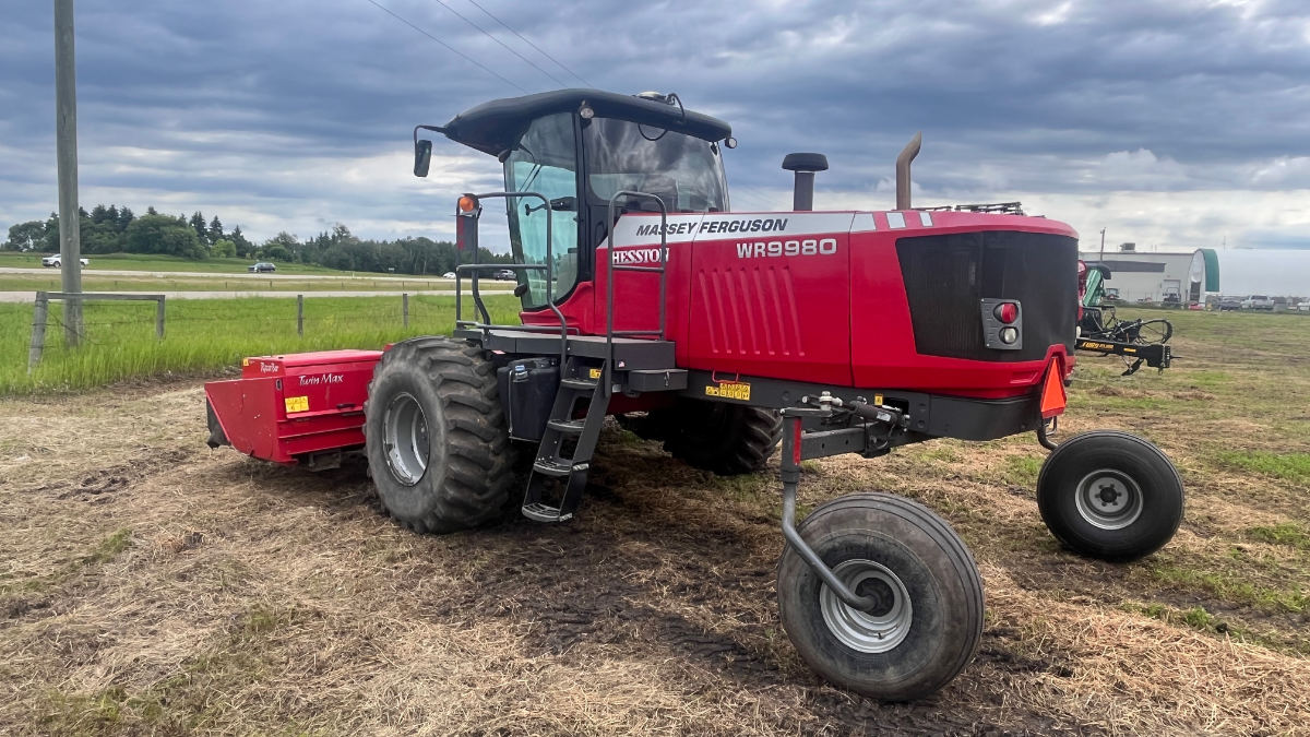 2019 Massey Ferguson WR9980 Windrower