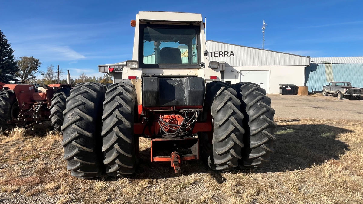 1974 Case 1270 Tractor