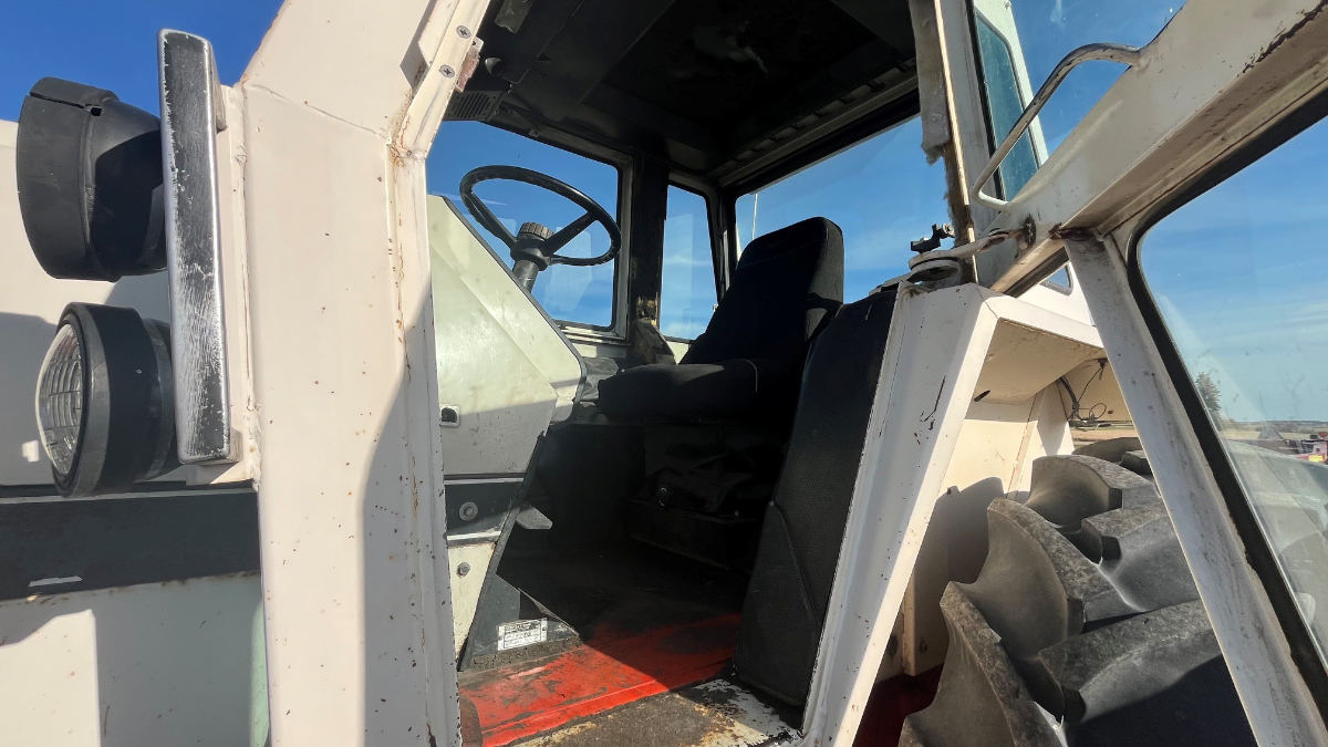 1974 Case 1270 Tractor