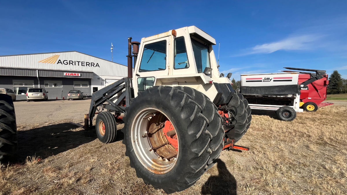 1974 Case 1270 Tractor