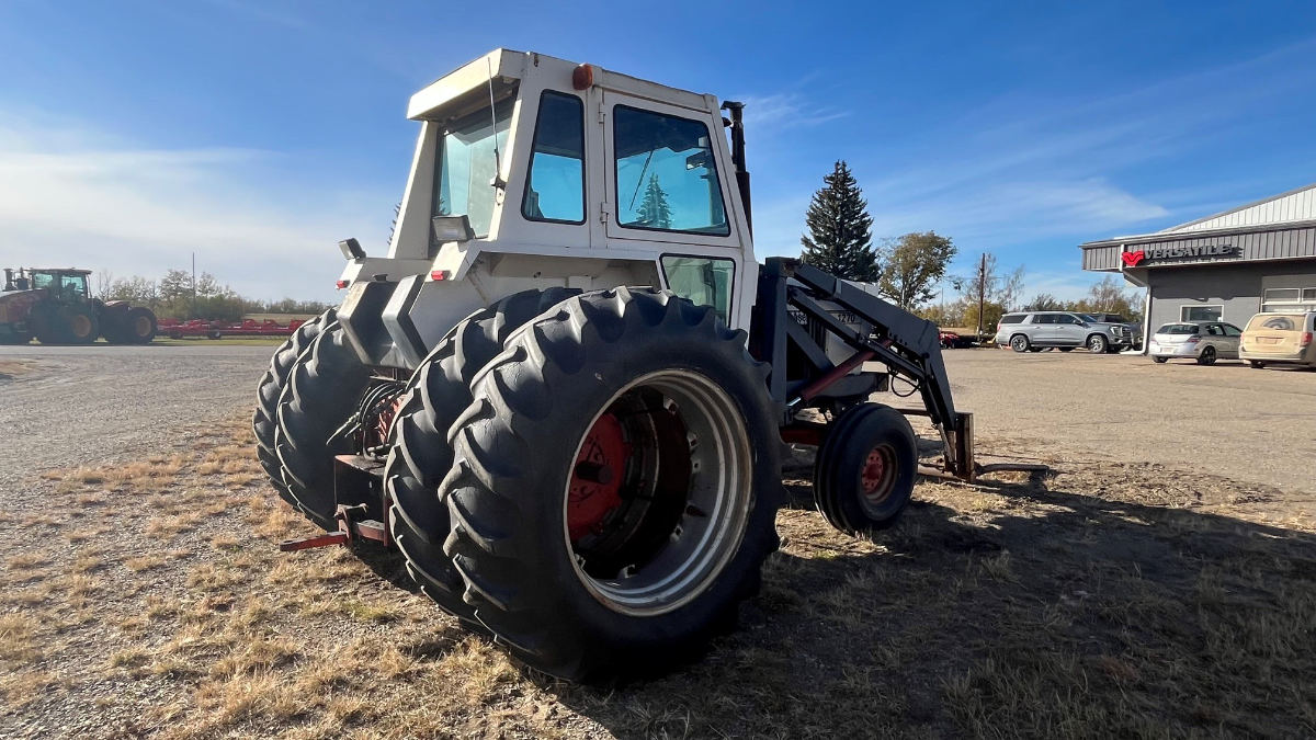 1974 Case 1270 Tractor