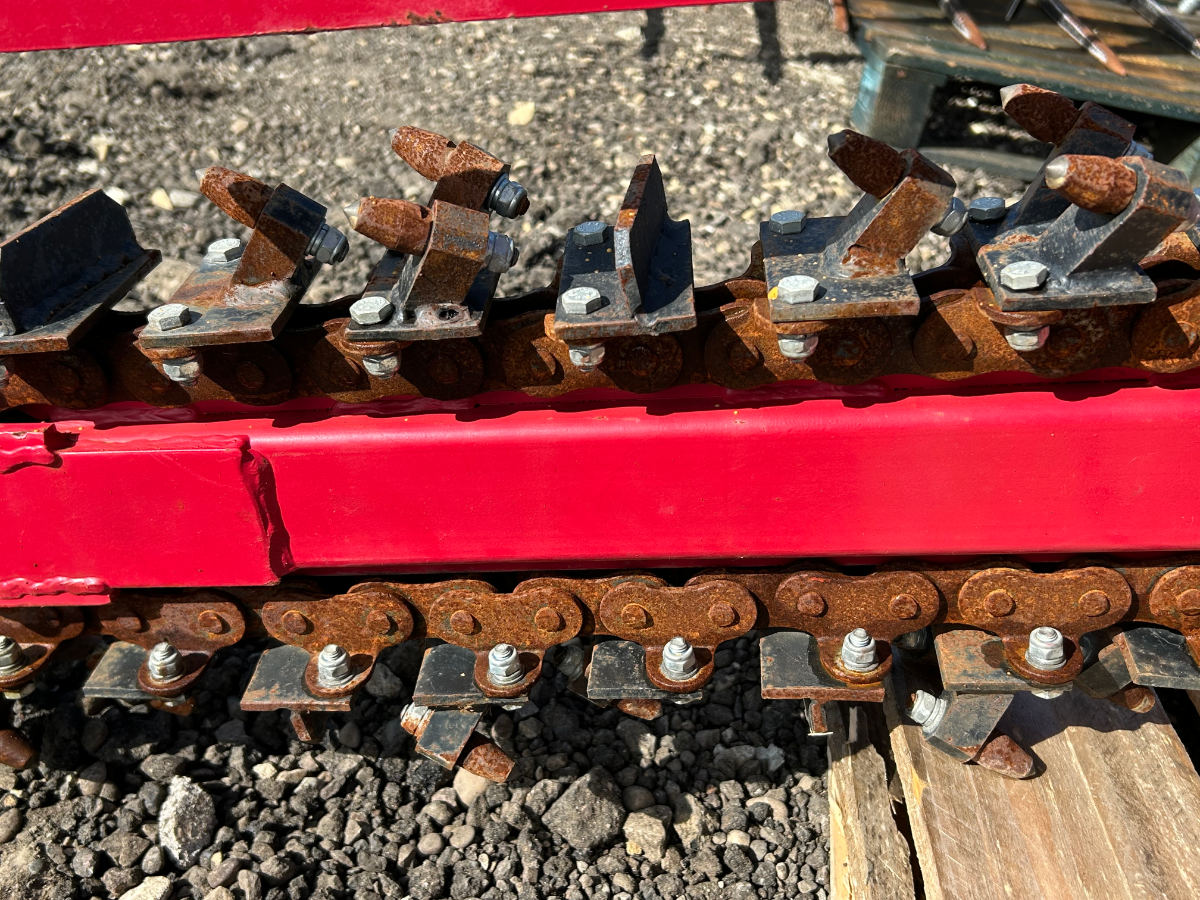 Redrock 24 IN Trencher