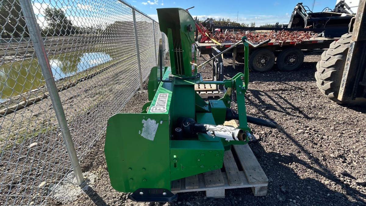 2018 John Deere SB1154 Snow Blower