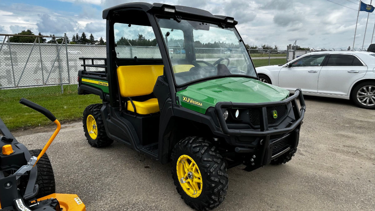 2018 John Deere XUV 835M Utility Vehicle