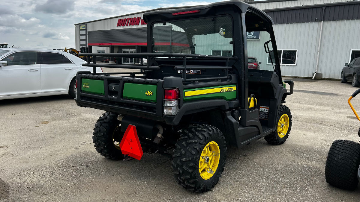 2018 John Deere XUV 835M Utility Vehicle