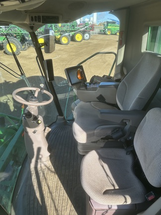 2012 John Deere S670 Combine