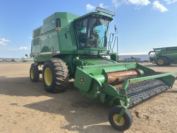 1995 John Deere 9600 Combine