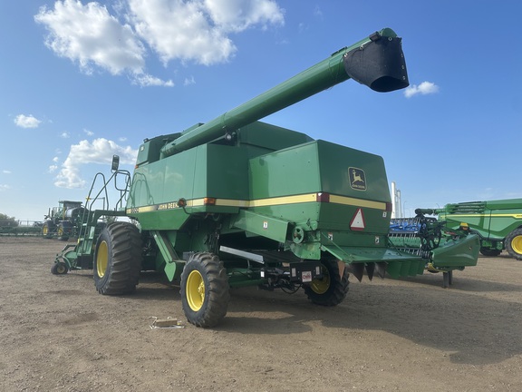 1995 John Deere 9600 Combine