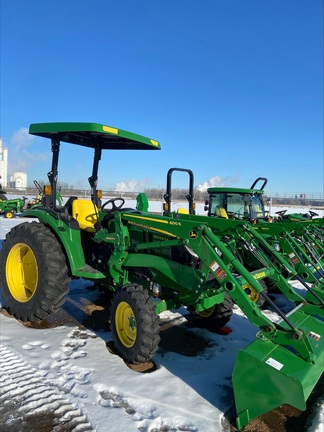 2022 John Deere 4044M Tractor Compact