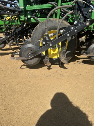 2021 John Deere P556 & C850 Air Seeder