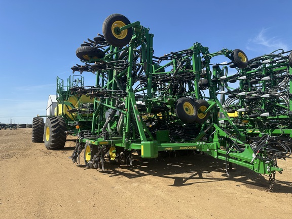2021 John Deere P556 & C850 Air Seeder