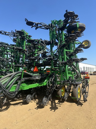2021 John Deere P556 & C850 Air Seeder