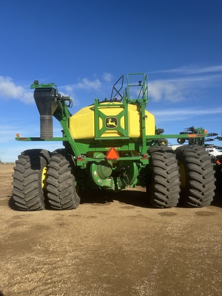 2017 John Deere 1870 & C850 Air Seeder