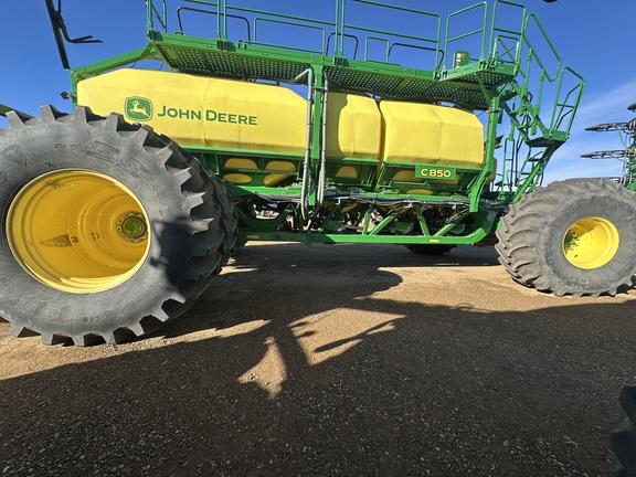 2017 John Deere 1870 & C850 Air Seeder