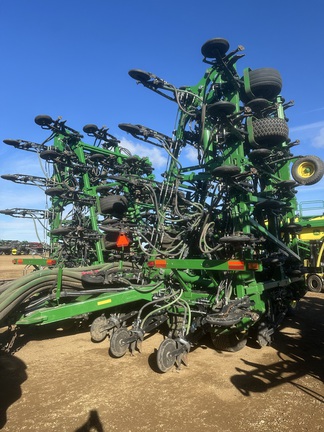 2017 John Deere 1870 & C850 Air Seeder