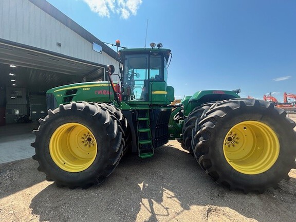 2009 John Deere 9230 Tractor 4WD