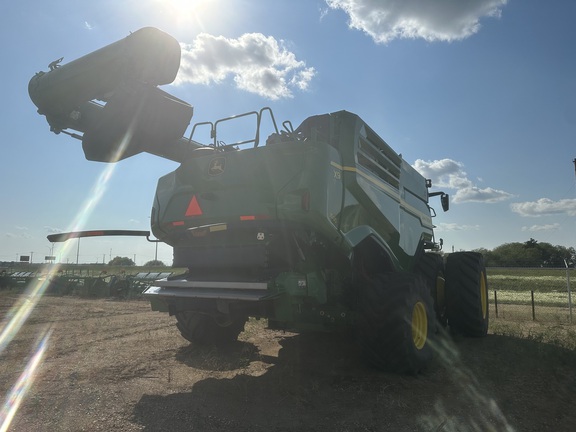 2022 John Deere X9 1000 Combine