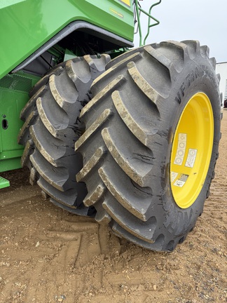 2022 John Deere X9 1100 Combine