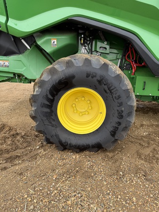 2022 John Deere X9 1100 Combine