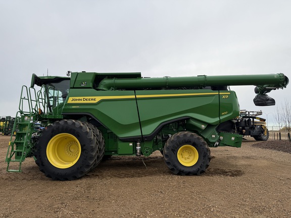 2022 John Deere X9 1100 Combine