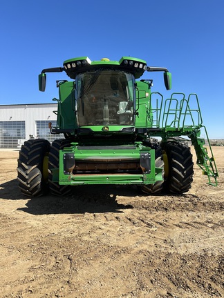 2023 John Deere X9 1000 Combine