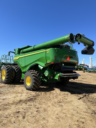 2023 John Deere X9 1000 Combine