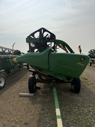 2017 John Deere 635FD Header Combine