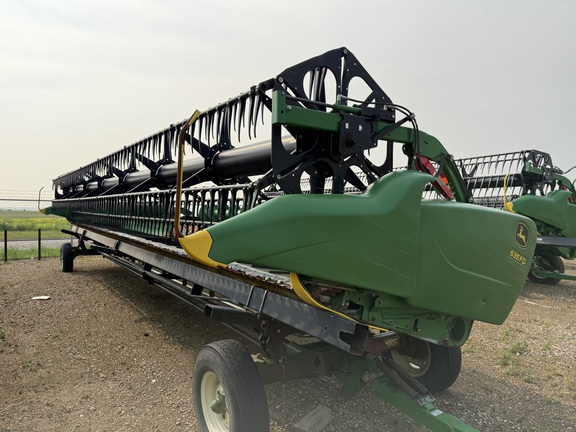 2017 John Deere 635FD Header Combine