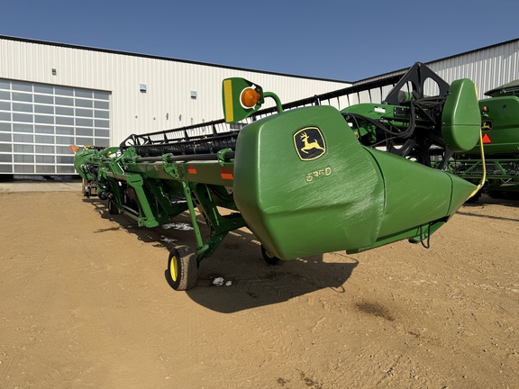2013 John Deere 635D Header Combine