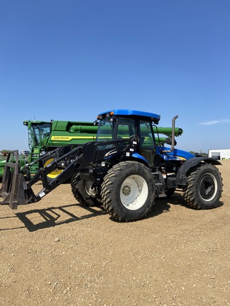 2014 New Holland TV6070 Tractor 4WD