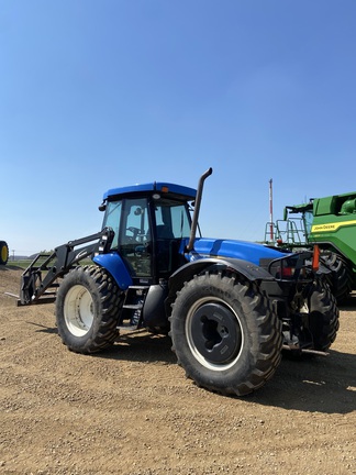 2014 New Holland TV6070 Tractor 4WD