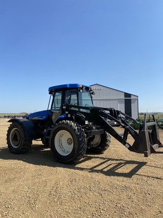 2014 New Holland TV6070 Tractor 4WD