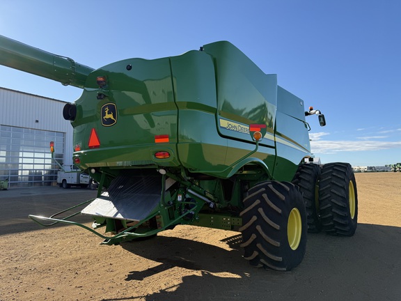 2020 John Deere S780 Combine