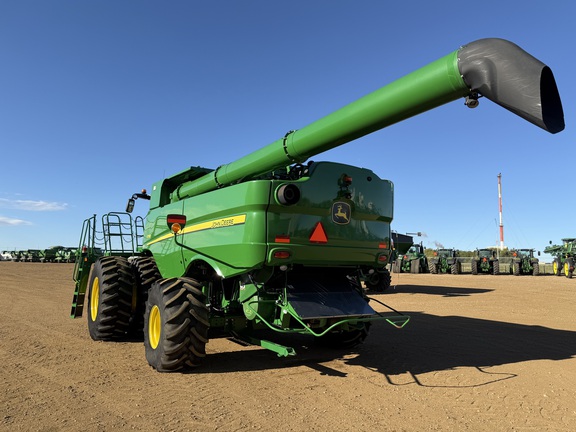2020 John Deere S780 Combine