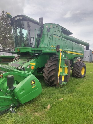 2009 John Deere 9870 STS Combine
