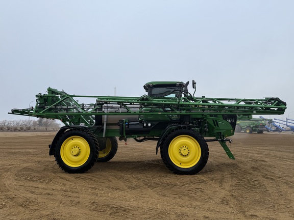 2025 John Deere 408R Sprayer/High Clearance
