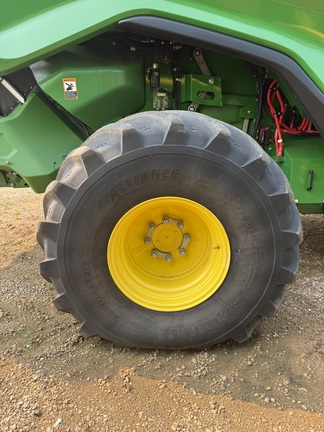 2025 John Deere X9 1000 Combine