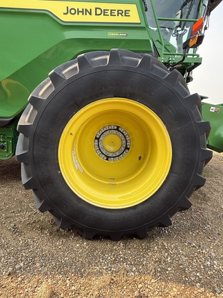 2025 John Deere X9 1000 Combine