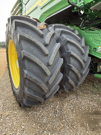 2025 John Deere X9 1000 Combine