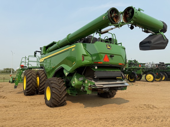 2025 John Deere X9 1000 Combine