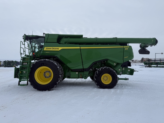 2025 John Deere X9 1000 Combine