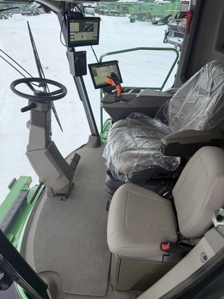 2025 John Deere X9 1000 Combine