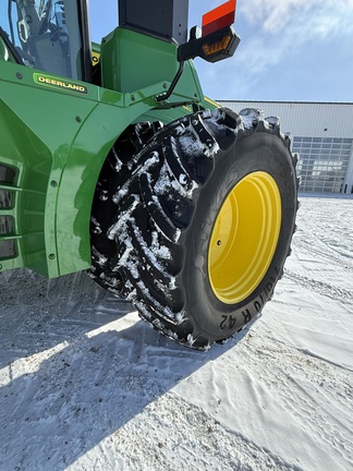 2025 John Deere 9R 440 Tractor 4WD