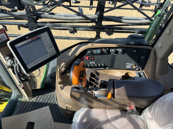 2013 John Deere 4830 Sprayer/High Clearance