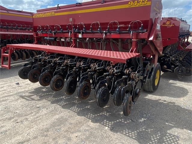 2004 Sunflower 9433-30 Drill