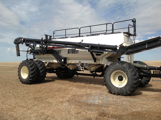 2013 Bourgault 3710 Air Seeder