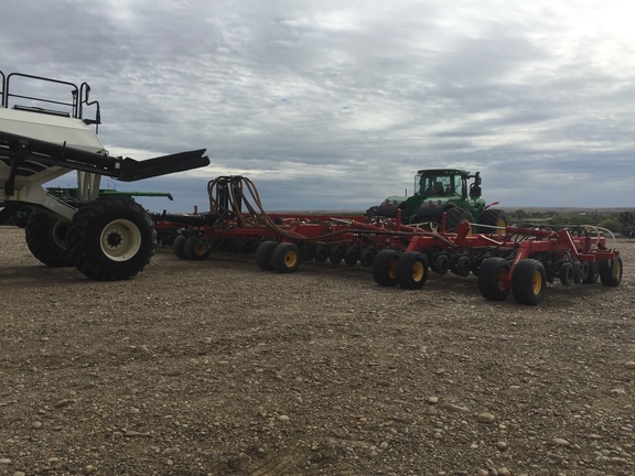 2013 Bourgault 3710 Air Seeder