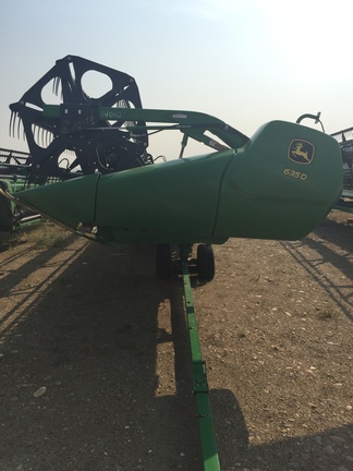 2013 John Deere 635D Header Combine